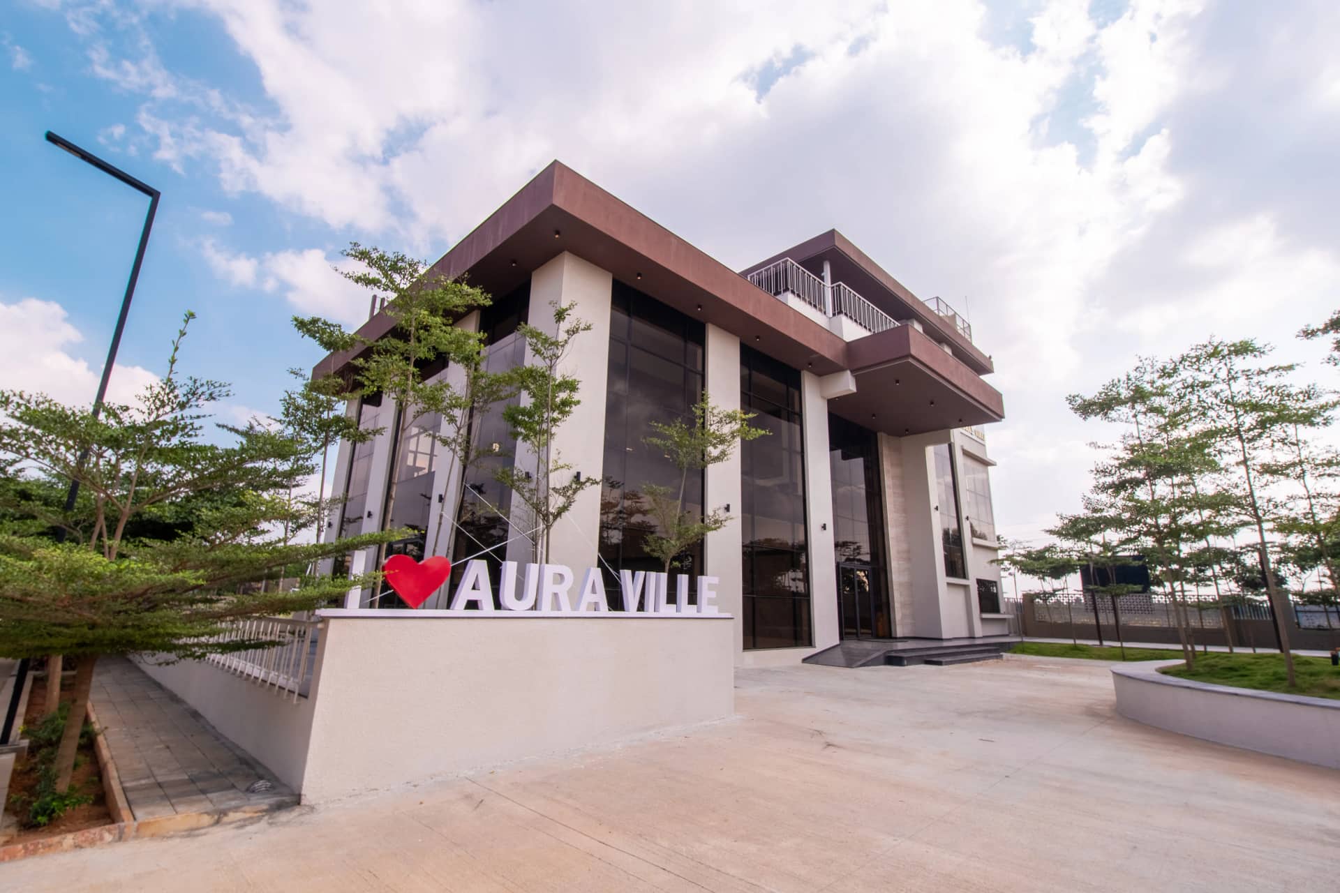 Auraville slideshow 3